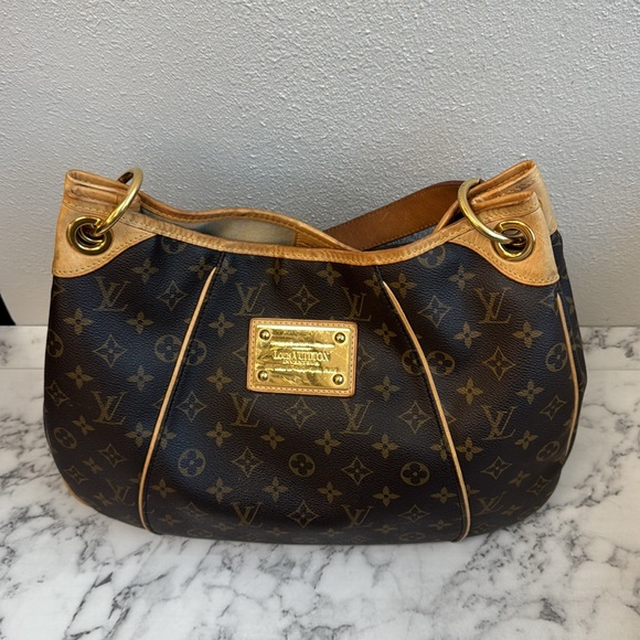 Louis Vuitton shoulder bag - Picture 2 of 8